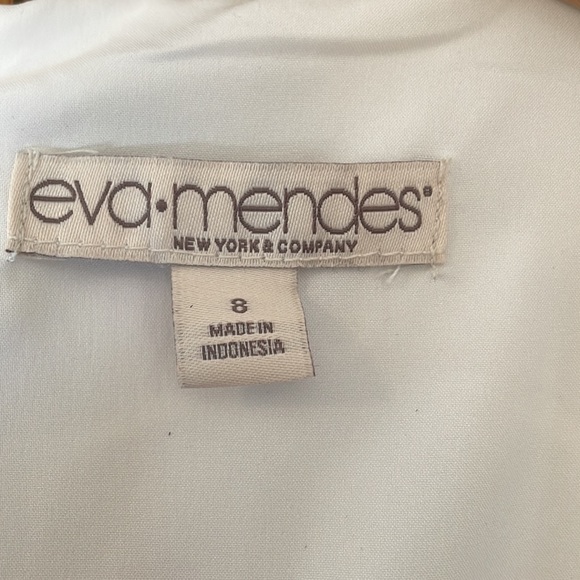 Eva Mendes New York & Co. white flair dress with circles - Picture 4 of 4